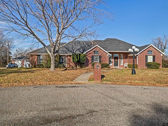 2nd image of 126 Diane Ln
