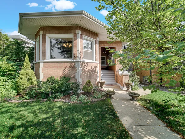 10 Le Moyne Pkwy, Oak Park, IL 60302