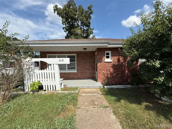 209 Maple St, Dixon, MO 65459
