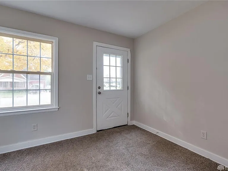 337-339 Wayne Dr #379 — Photo 5