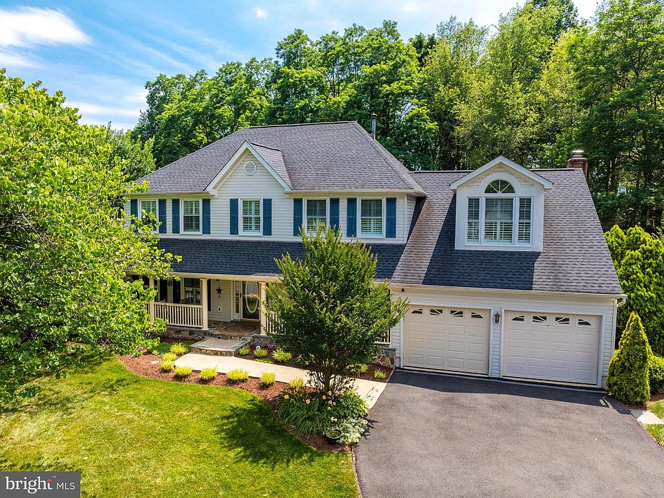 1st image of 3929 Spirea Ct