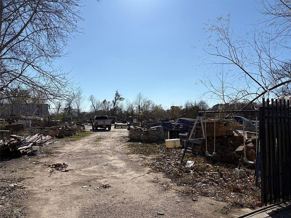 2nd image of 1227 W Little York Rd