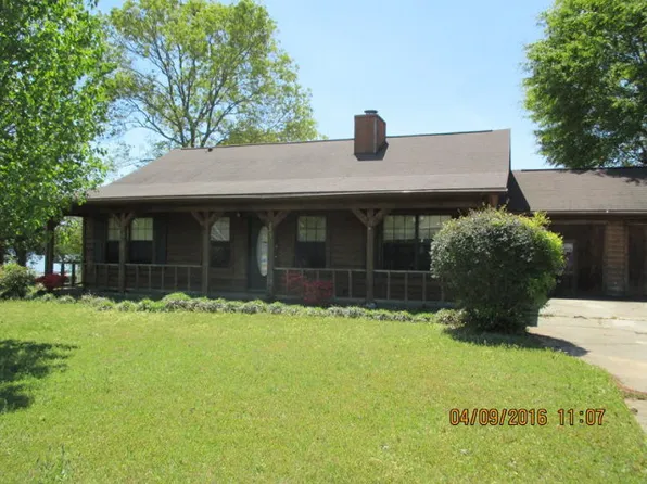 223 Elizabeth Dr, Ozark, AL 36360