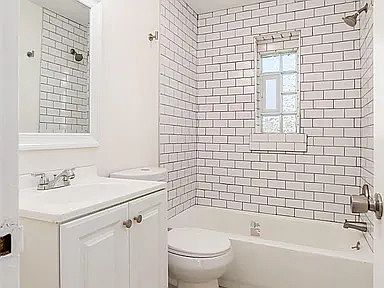 4th image of 835 E Mithoff St #829