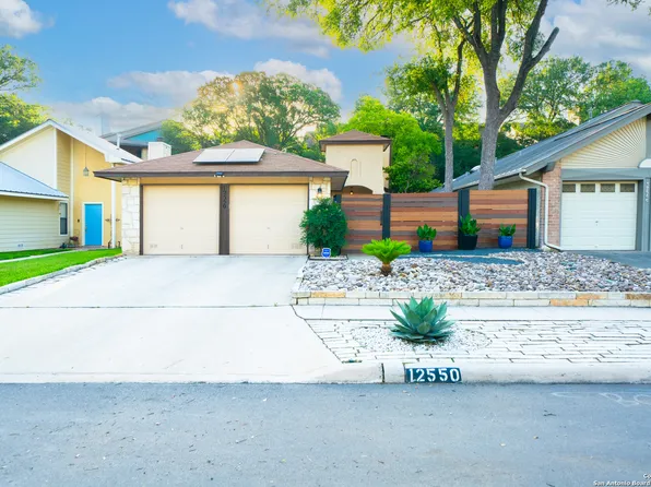12550 Valle Dezavala, San Antonio, TX 78249