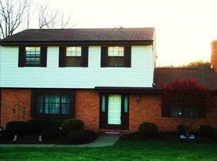 125 Huron Dr, Carnegie, PA 15106