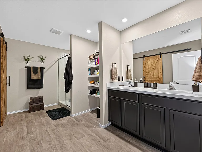14319 Rain Dr — Photo 30