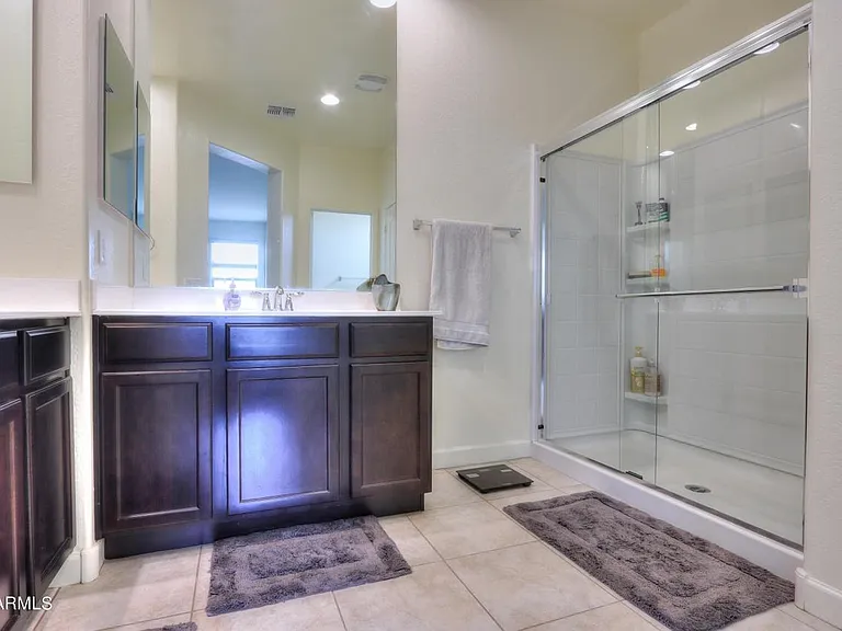 735 W Judi Dr — Photo 6