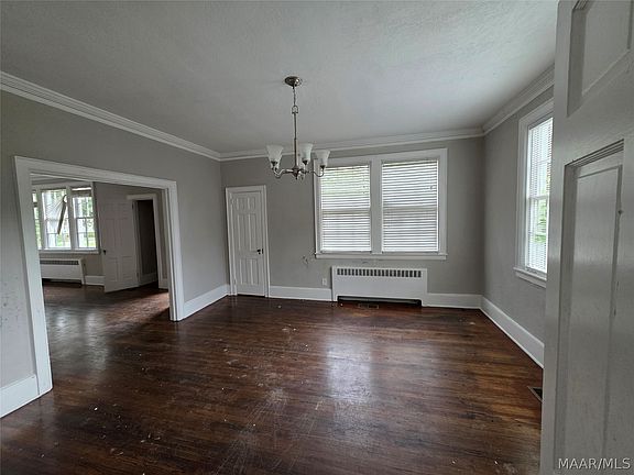 3rd image of 3295 S Perry St