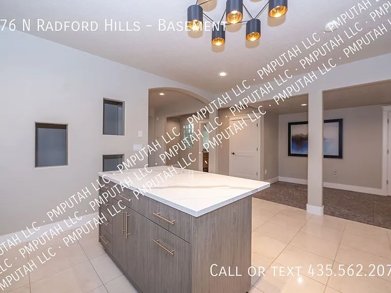 876 N Radford Ln #BASEMENT — Photo 15