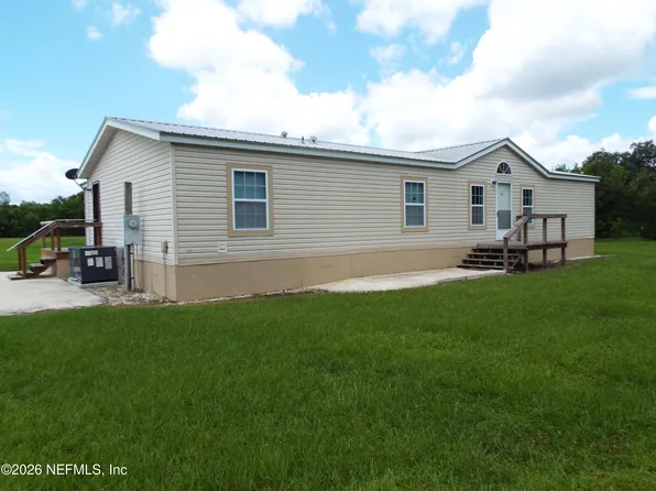305 PALMETTO BLUFF Road, Palatka, FL 32177