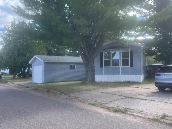 143 Cedar St, Ashland, WI 54806