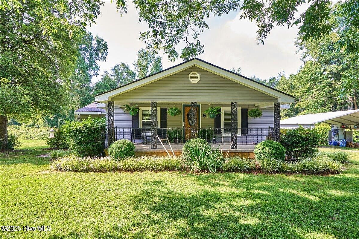 20920 Old Lumberton Road, Maxton, NC 28364 | Zillow