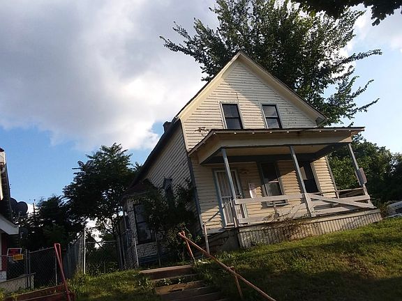 3rd image of 115 W Burleigh St
