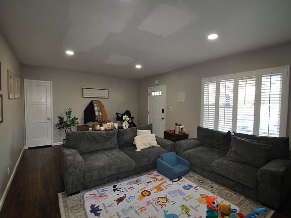 3rd image of 32 Pomona Ave #0