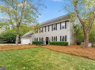1370 Salem Dr, Alpharetta, GA 30009