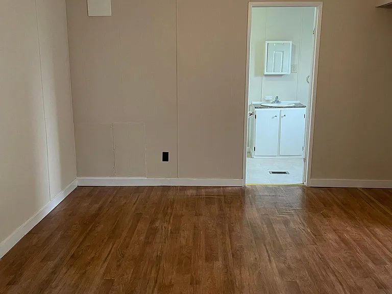 214 Neely Rd — Photo 5
