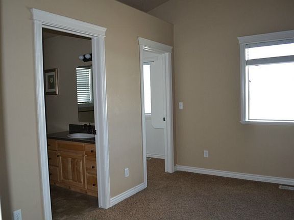 4th image of 3888 Deer River Dr