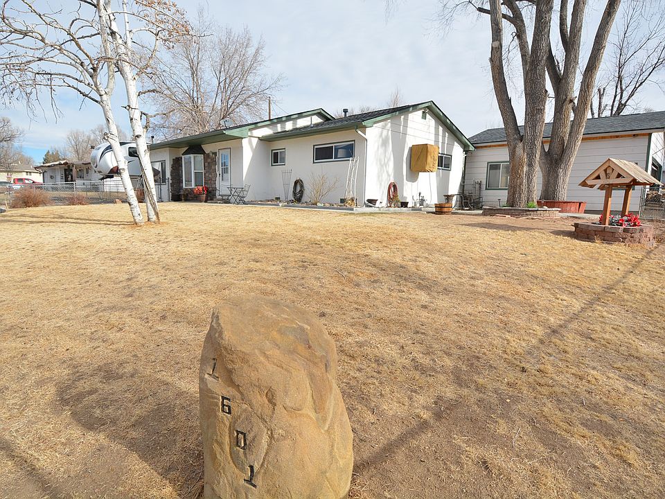 2nd image of 1100 24th St