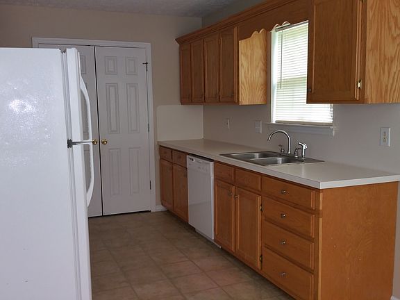 2nd image of 1311 Teakwood Ct