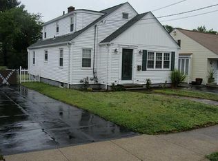 31 Texas Ave, Providence, RI 02904