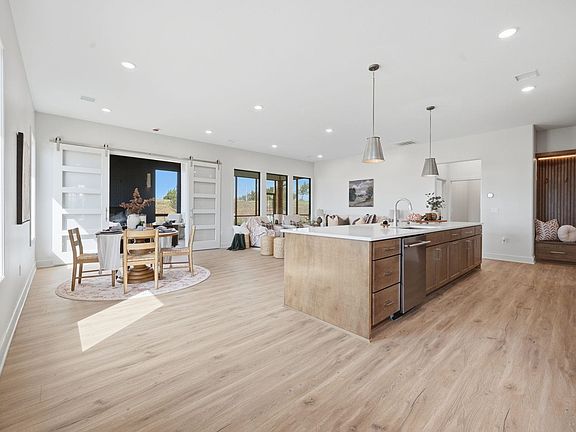 3rd image of 8342 Waterway Ct