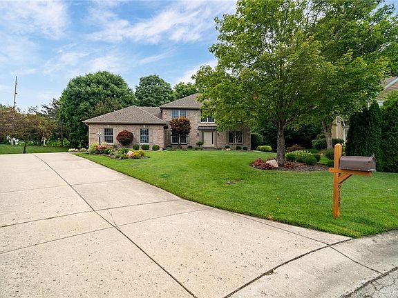 4th image of 9100 Indian Springs Ct