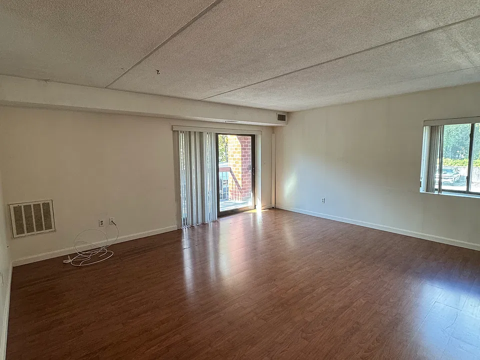 159 Main St #19A