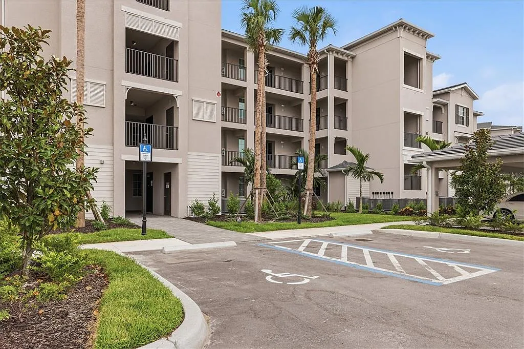 2 bed, 2.0 bath, 1154 sqft, $2,750 — Photo 1