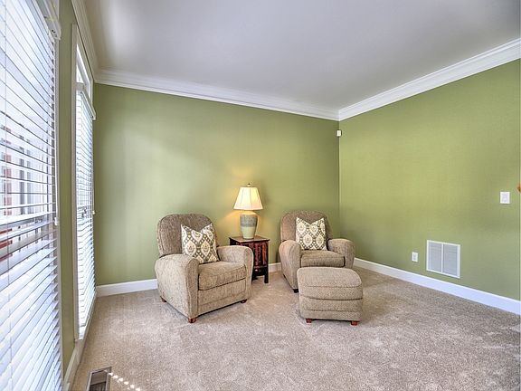 4th image of 2306 Tall Timbers Ln