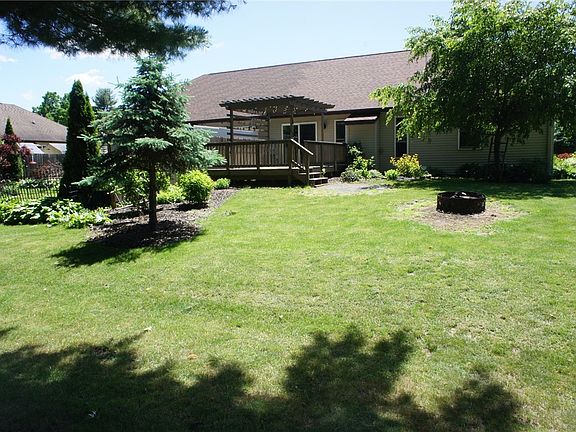 2nd image of 338 Prairie Avenue
