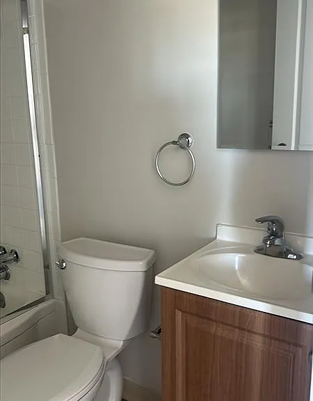 901 Martin Cir #10 — Photo 5