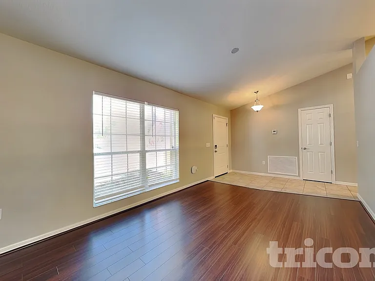 10752 Carloway Hills Dr — Photo 3