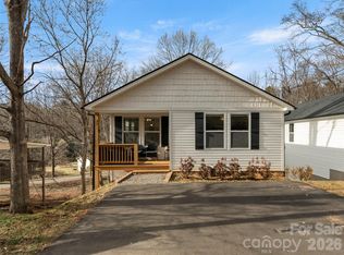 92 Lakeside Dr, Asheville, NC 28806