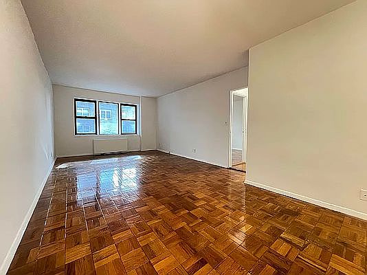 1st image of 117 E 71st St APT 1D