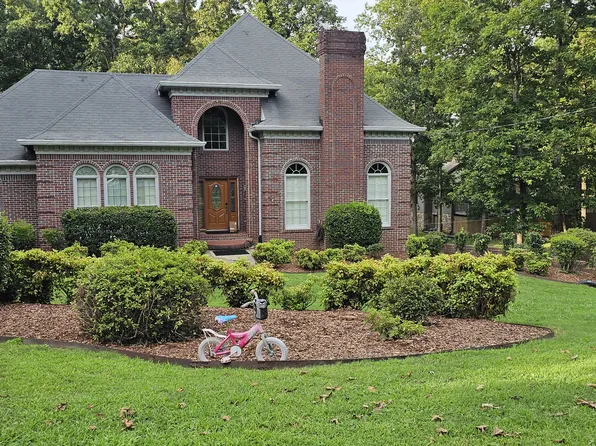 731 Morning Shadows Dr, Chattanooga, TN 37421