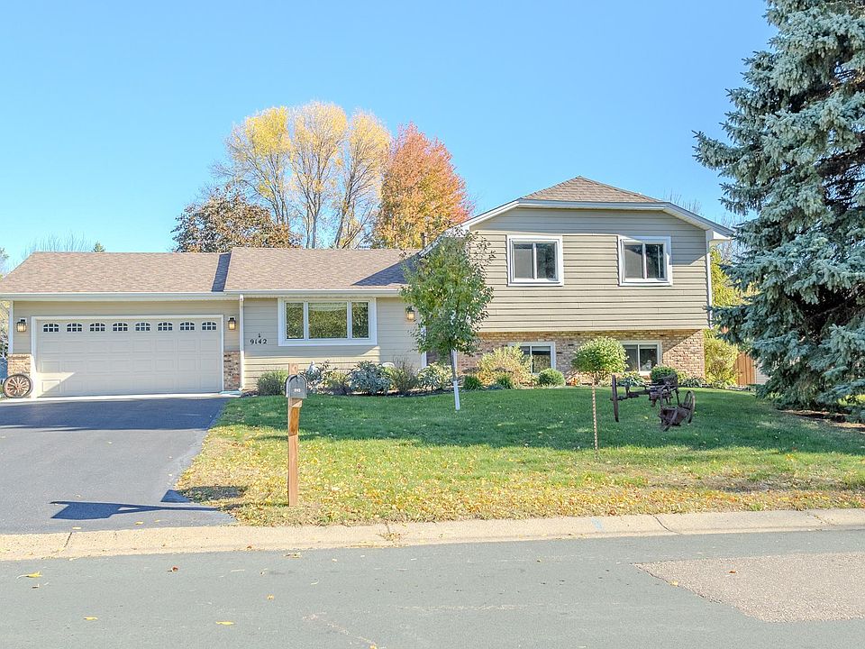1st image of 9142 Lanewood Ln N