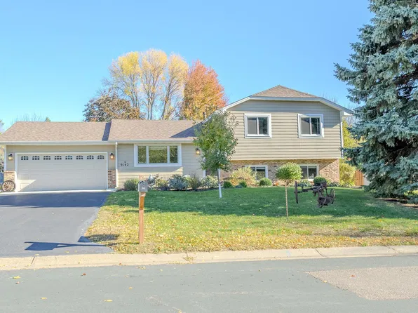 9142 Lanewood Ln N, Maple Grove, MN 55369