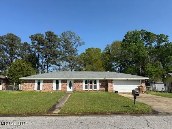 352 Annette Ln, Diberville, MS 39540