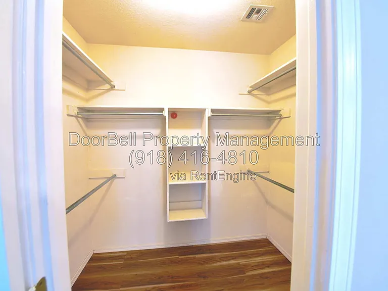 11621 S Mulberry Ln — Photo 19