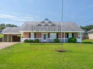 25 Redwood Dr, Phenix City, AL 36869