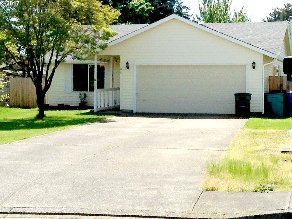 1st image of 104 NE 158th Ave