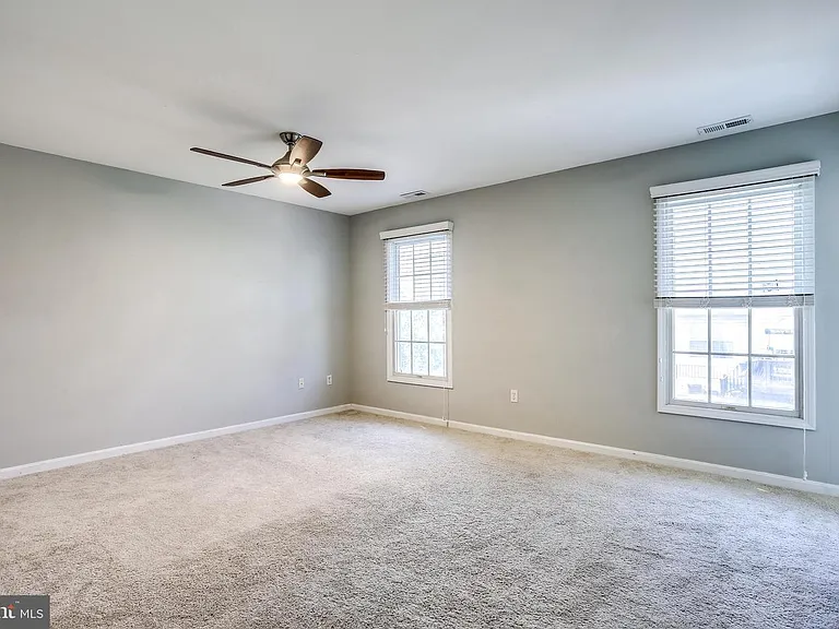 6412 Highbanks Ct — Photo 7