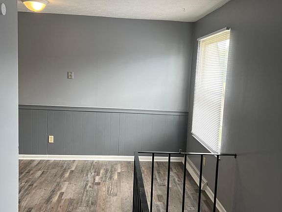 3rd image of 210 Taff Cir APT C