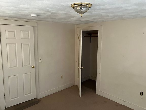 Bedroom & closet. New photos coming soon.