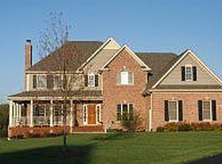 3610 Sutton Woods Dr, Crystal Lake, IL 60012