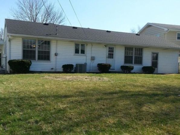 46 Ridgedale Dr, Decatur, IL 62521