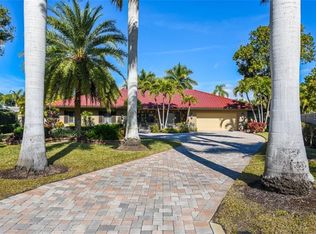 532 N Spoonbill Dr, Sarasota, FL 34236