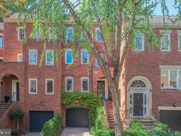 3924 Georgetown Ct NW, Washington, DC 20007