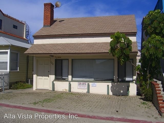 1st image of 724 Santa Clara Pl